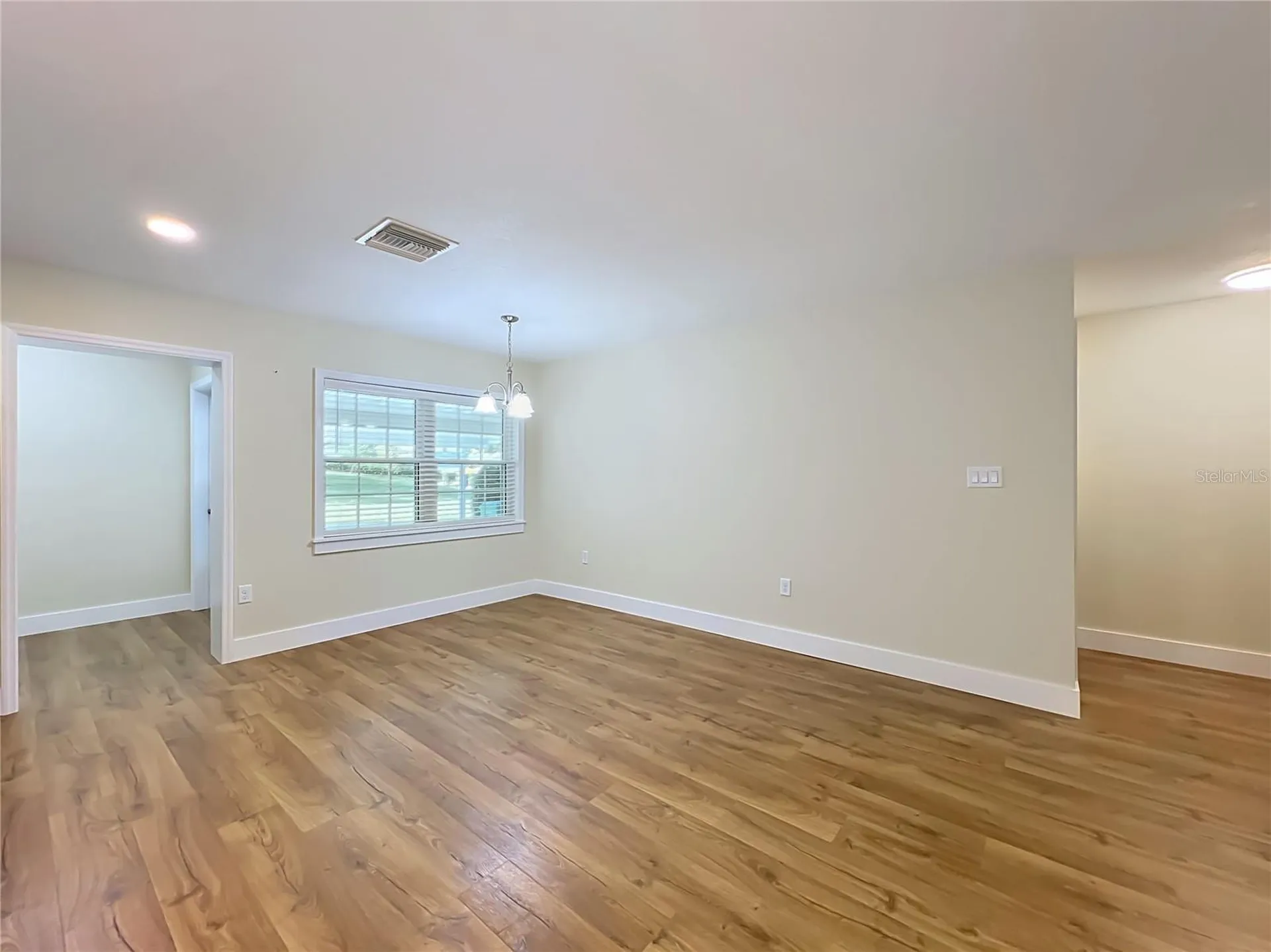 450 Liberty Avenue Mount Dora FL 32757