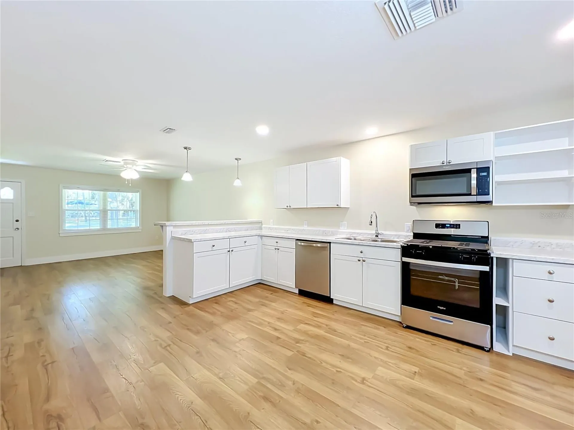 450 Liberty Avenue Mount Dora FL 32757