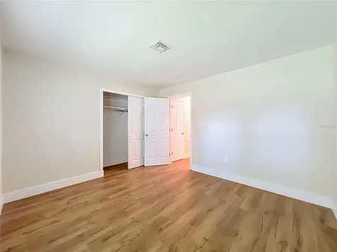 450 Liberty Avenue Mount Dora FL 32757