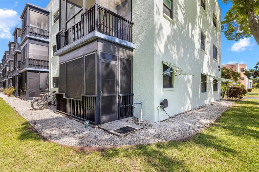 5973 Terrace Park Drive N St Petersburg FL 33709