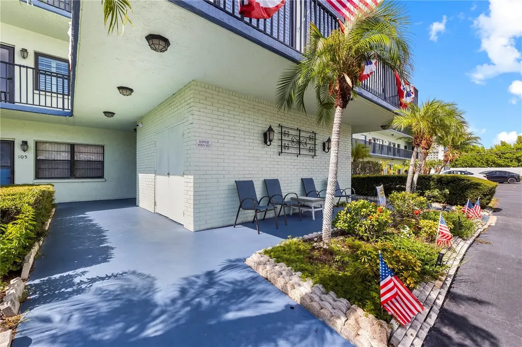 5973 Terrace Park Drive N St Petersburg FL 33709