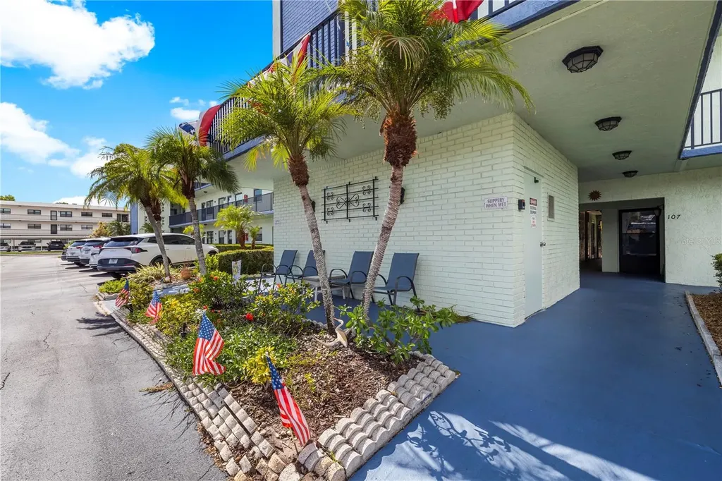 5973 Terrace Park Drive N St Petersburg FL 33709