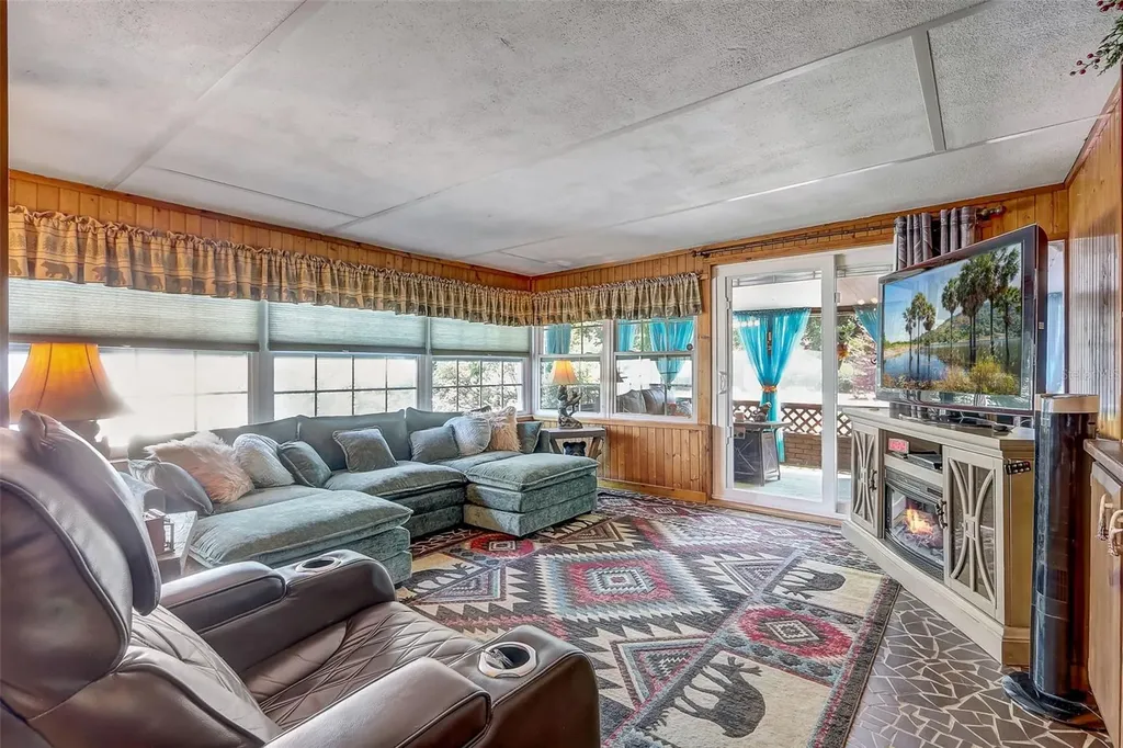 298 Poinciana Avenue Port Orange FL 32127