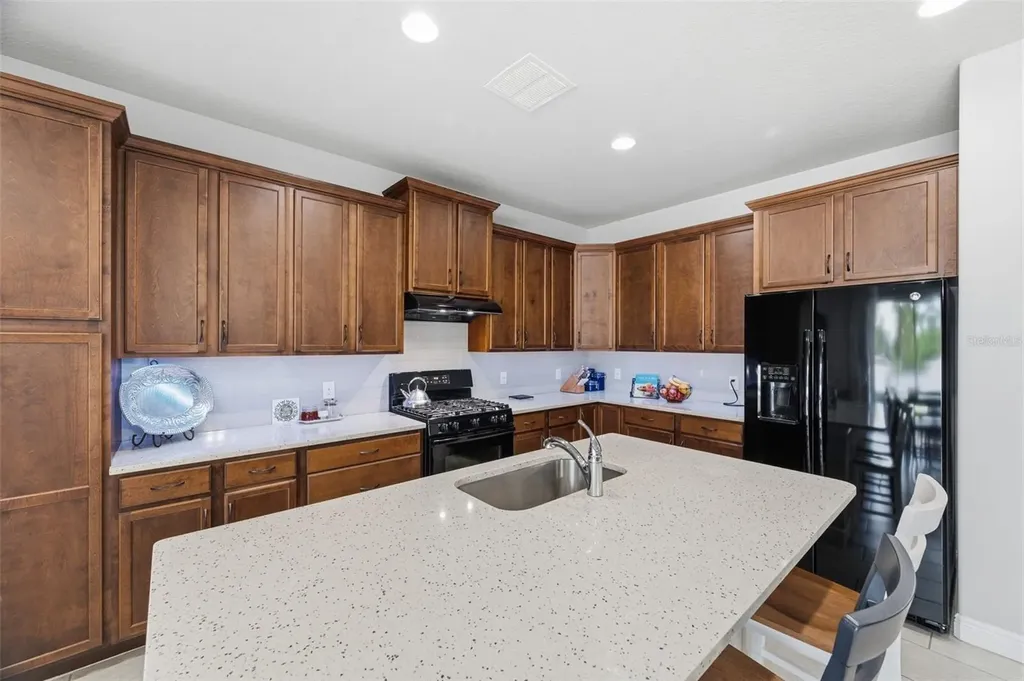 123 N Florida Avenue Tarpon Springs FL 34689