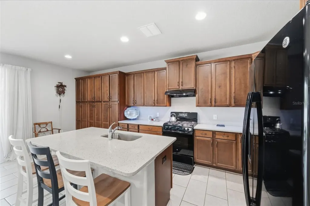 123 N Florida Avenue Tarpon Springs FL 34689