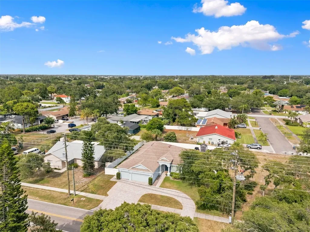 123 N Florida Avenue Tarpon Springs FL 34689