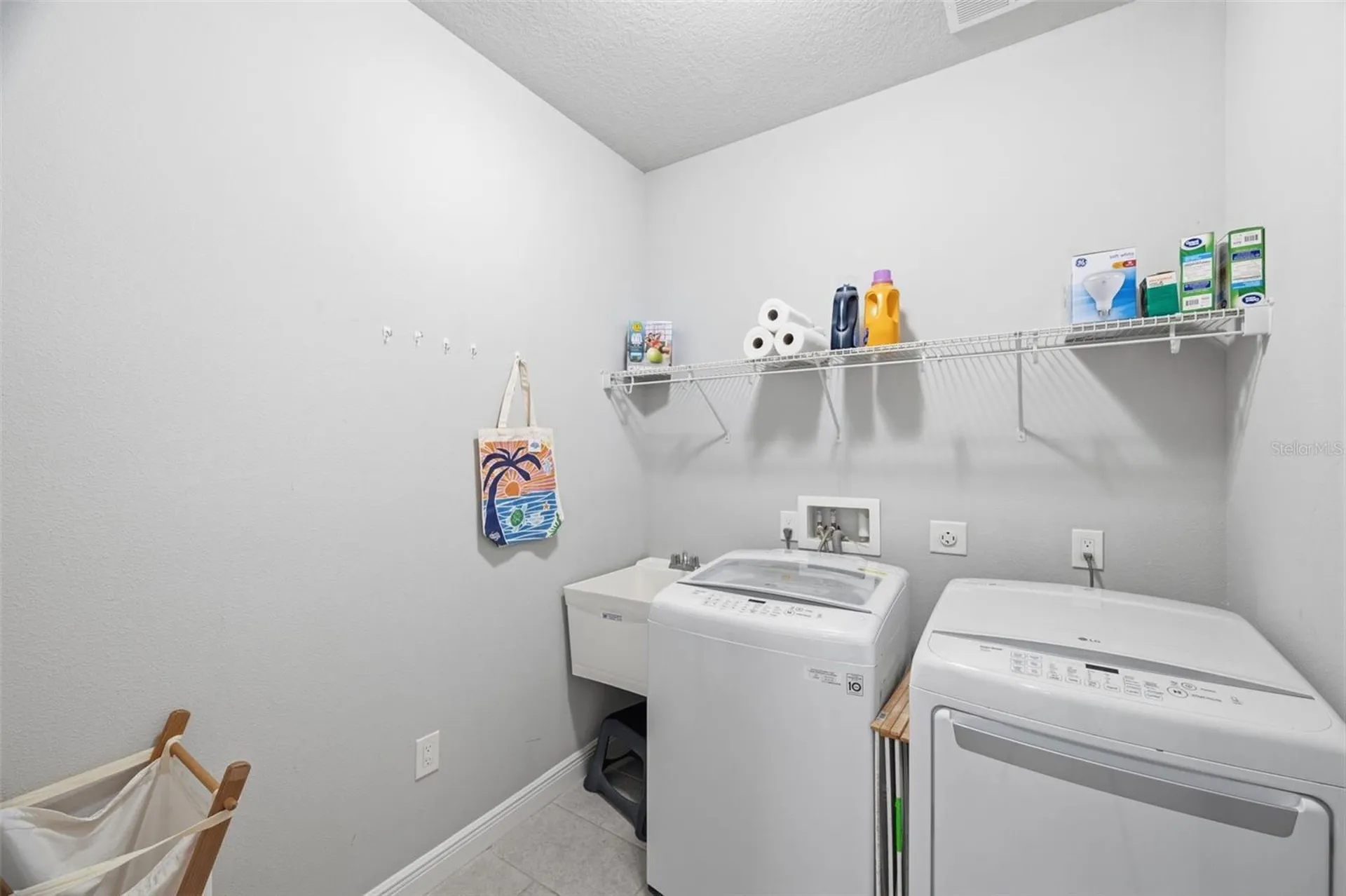 123 N Florida Avenue Tarpon Springs FL 34689