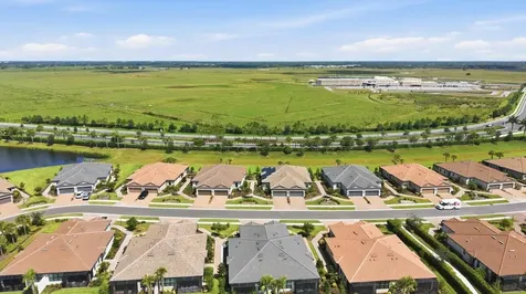 10068 Morning Mist Lane Sarasota FL 34241