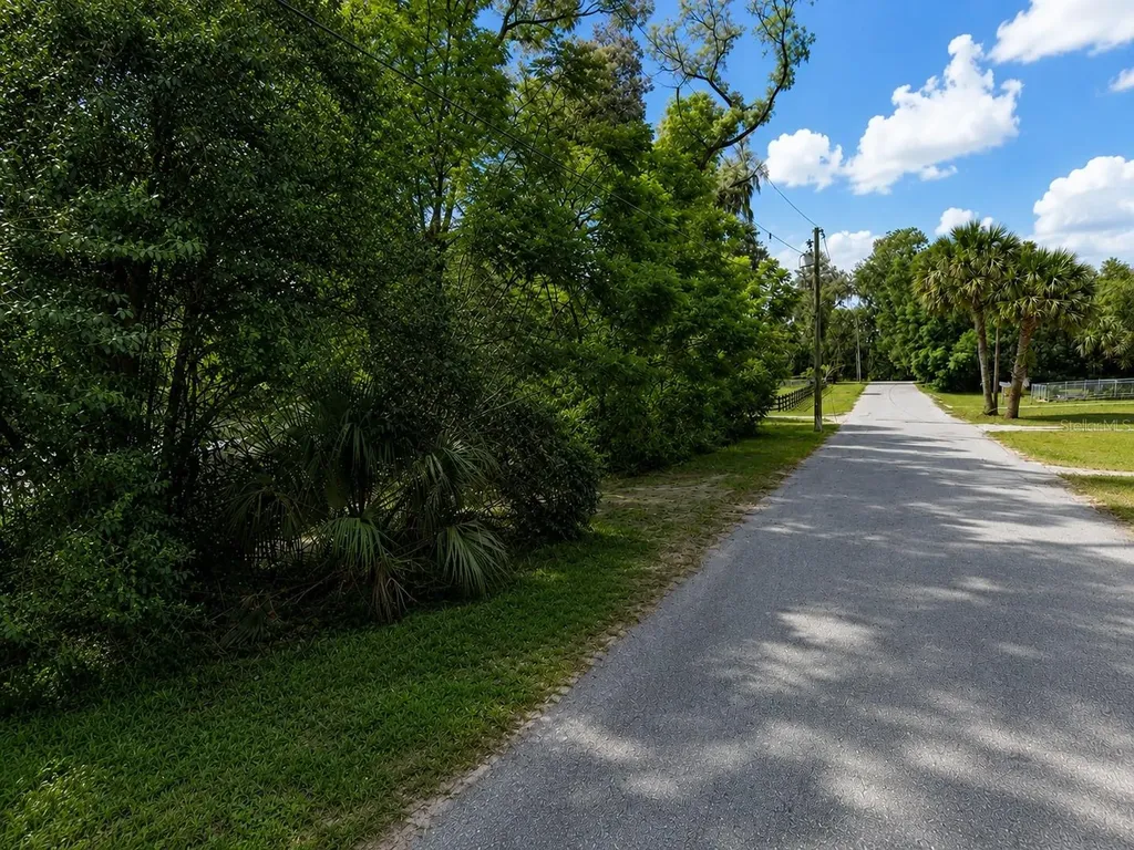 2980 N Sparkman Avenue Orange City FL 32763