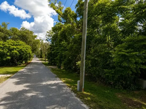 2980 N Sparkman Avenue Orange City FL 32763