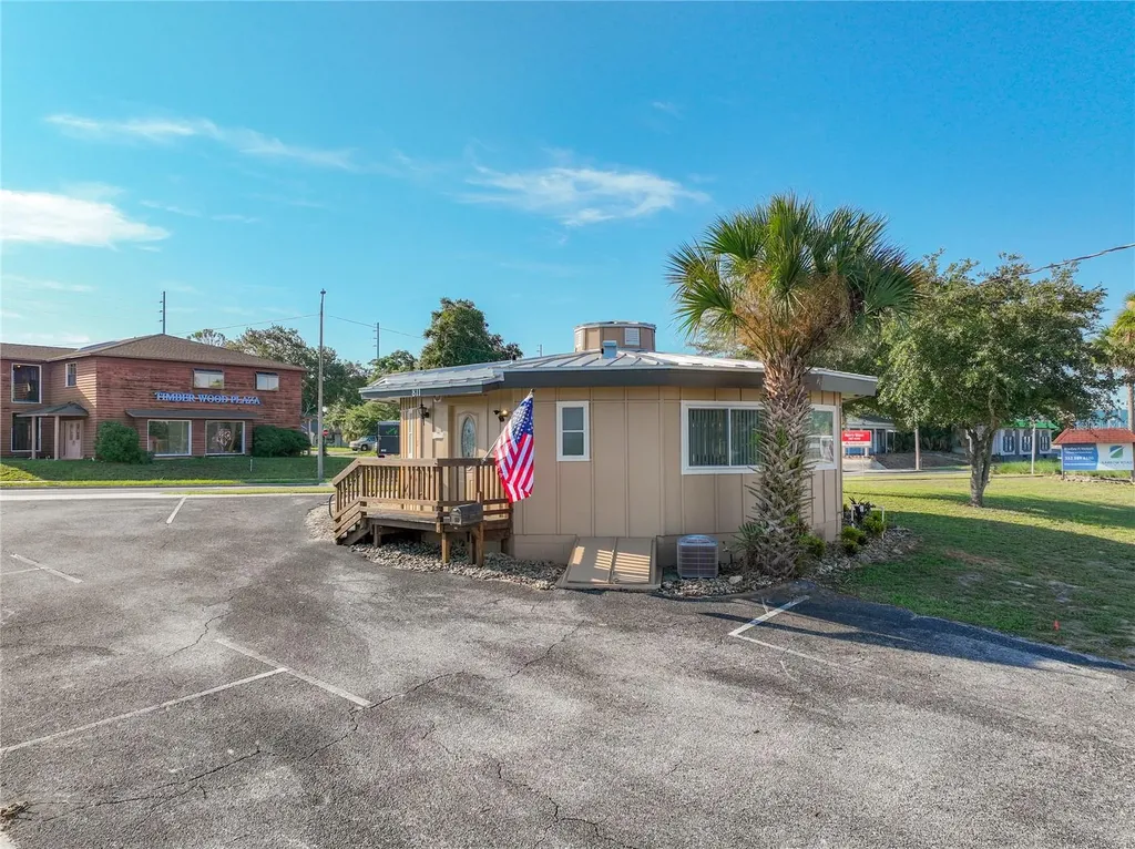 811 S Bay Street Eustis FL 32726