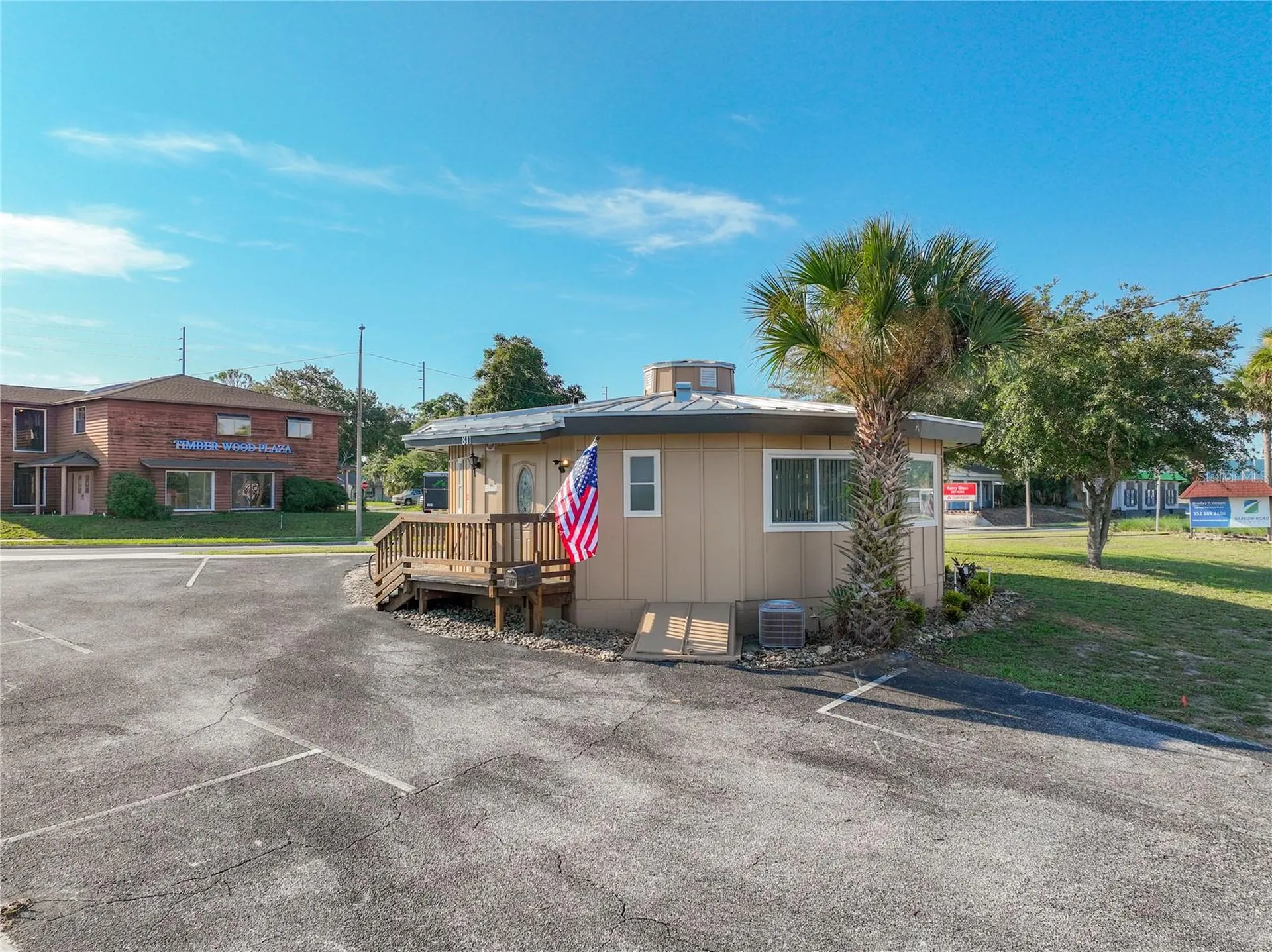 811 S Bay Street Eustis FL 32726
