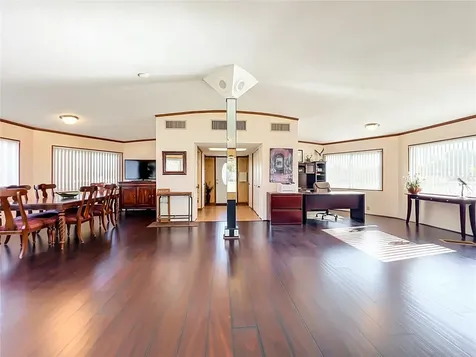811 S Bay Street Eustis FL 32726