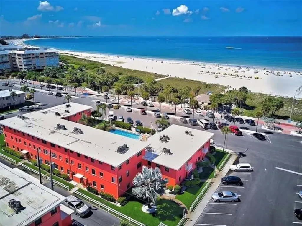 6800 Sunset Way St Pete Beach FL 33706