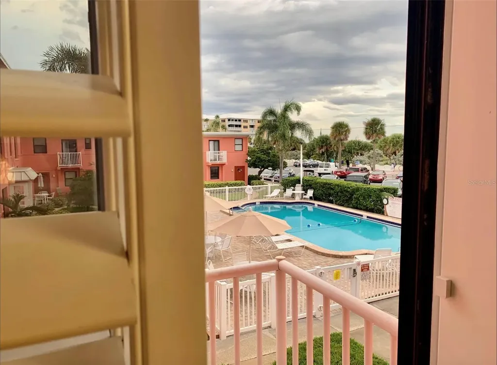 6800 Sunset Way St Pete Beach FL 33706