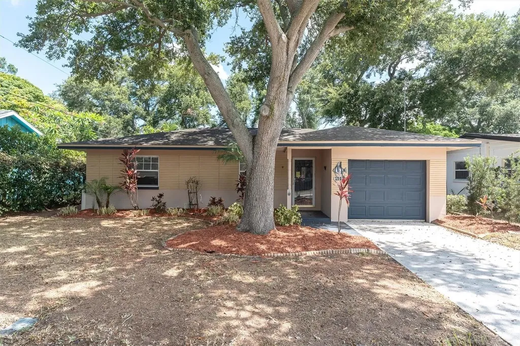 1966 Mckinley Street Clearwater FL 33765