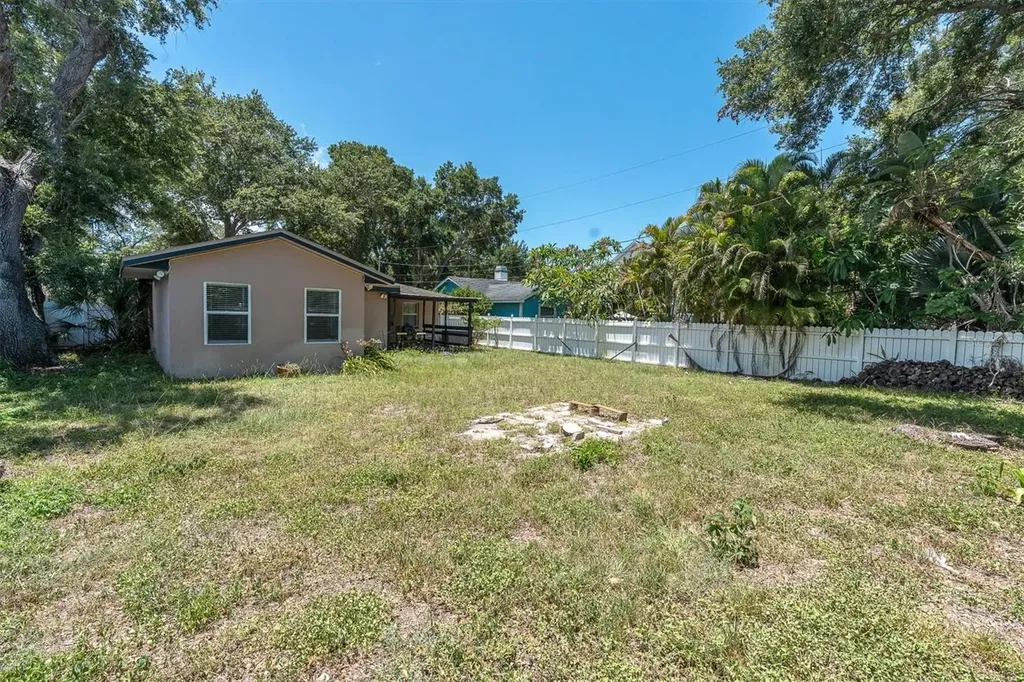 1966 Mckinley Clearwater FL 33765