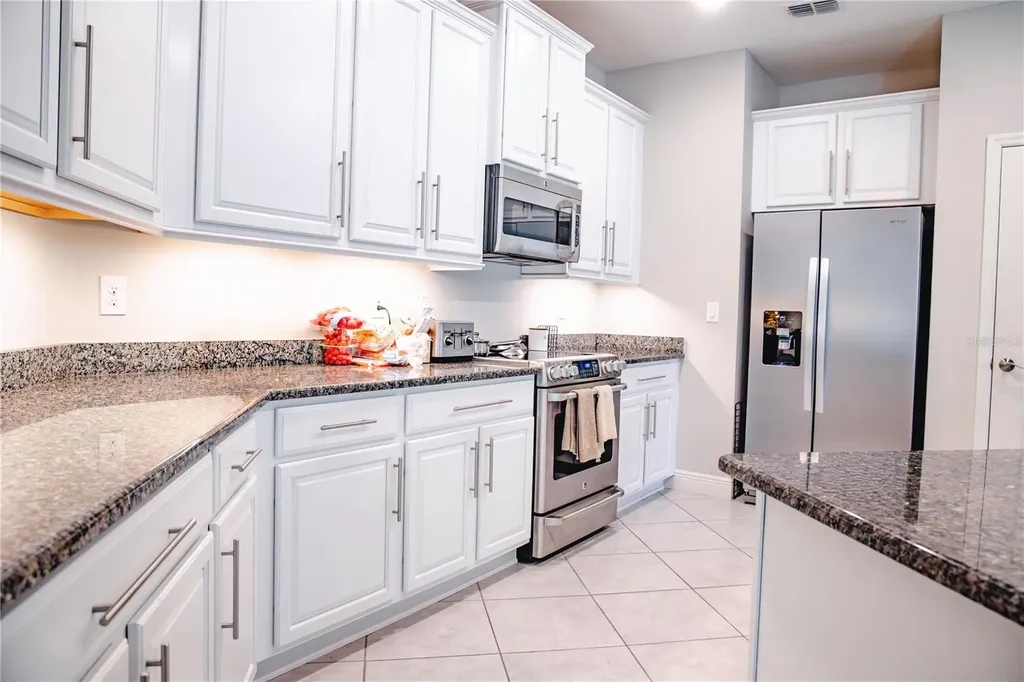 10452 Laguna Plains Drive Riverview FL 33578