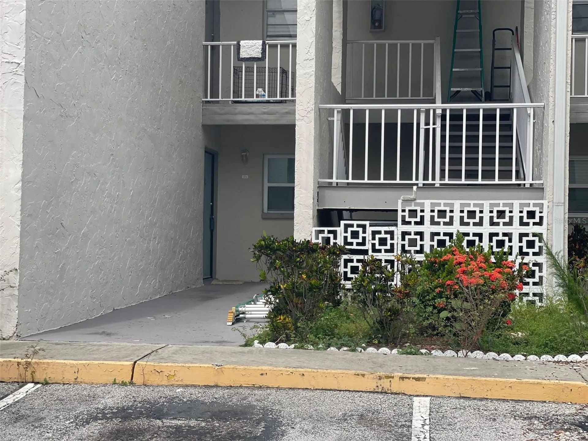 2625 State Road 590 Clearwater FL 33759