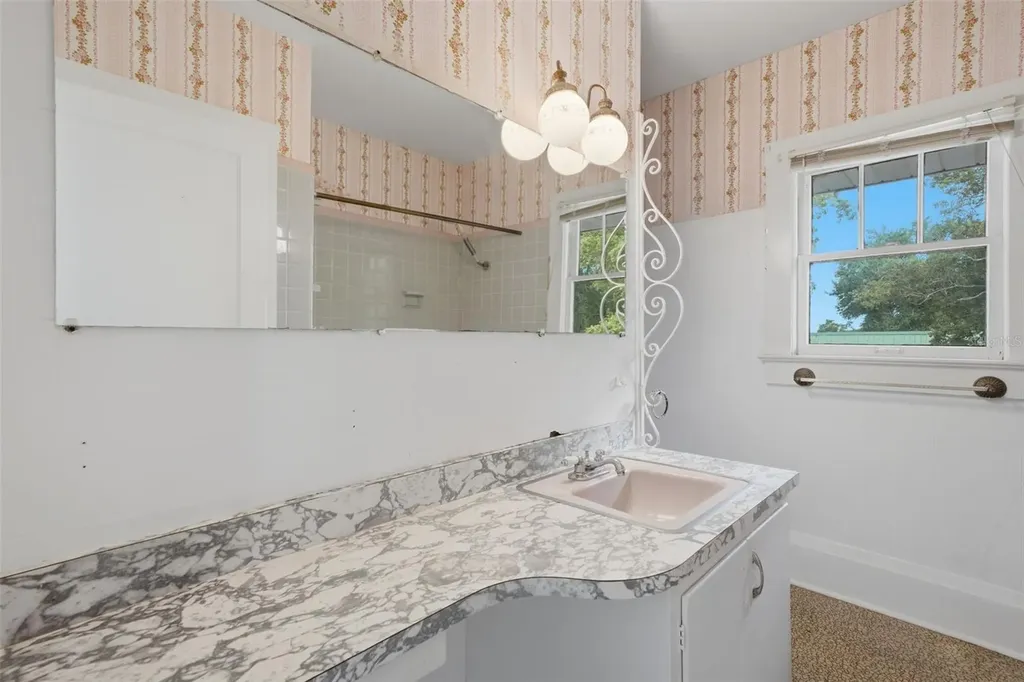 530 N Ridge Avenue Lake Alfred FL 33850