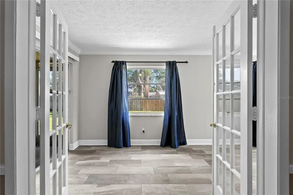 6928 Greenhill Place Tampa FL 33617