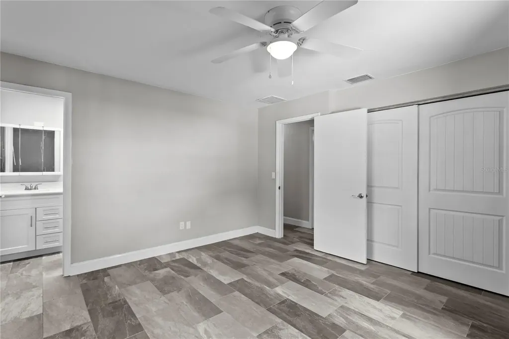 6928 Greenhill Place Tampa FL 33617