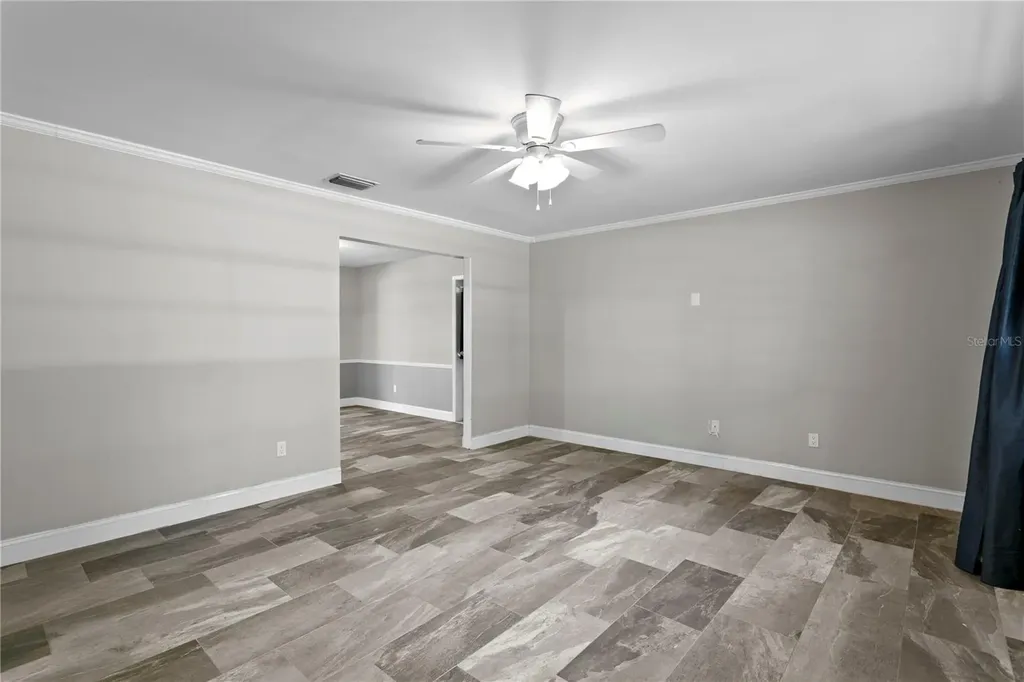 6928 Greenhill Place Tampa FL 33617