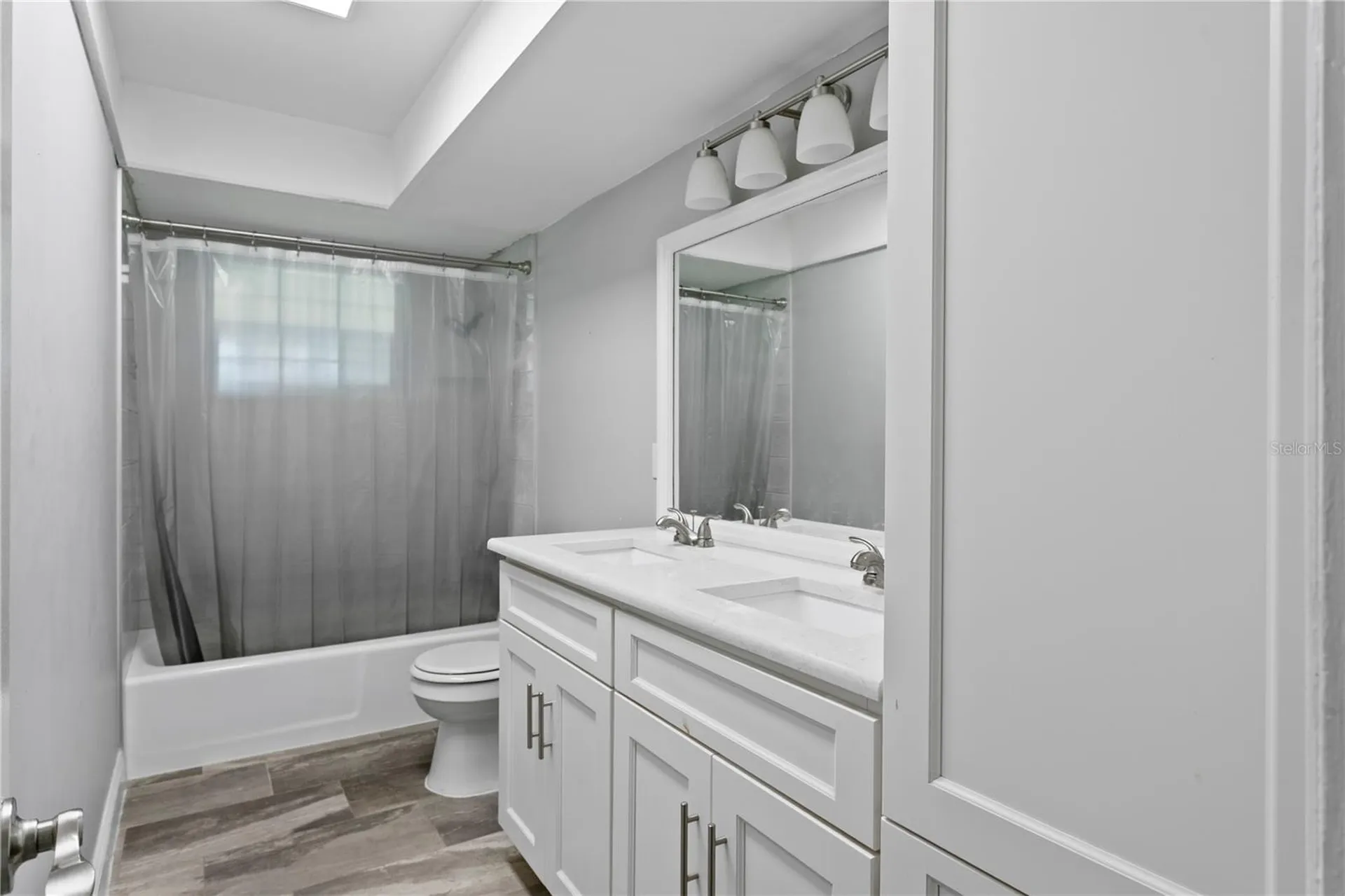 6928 Greenhill Place Tampa FL 33617