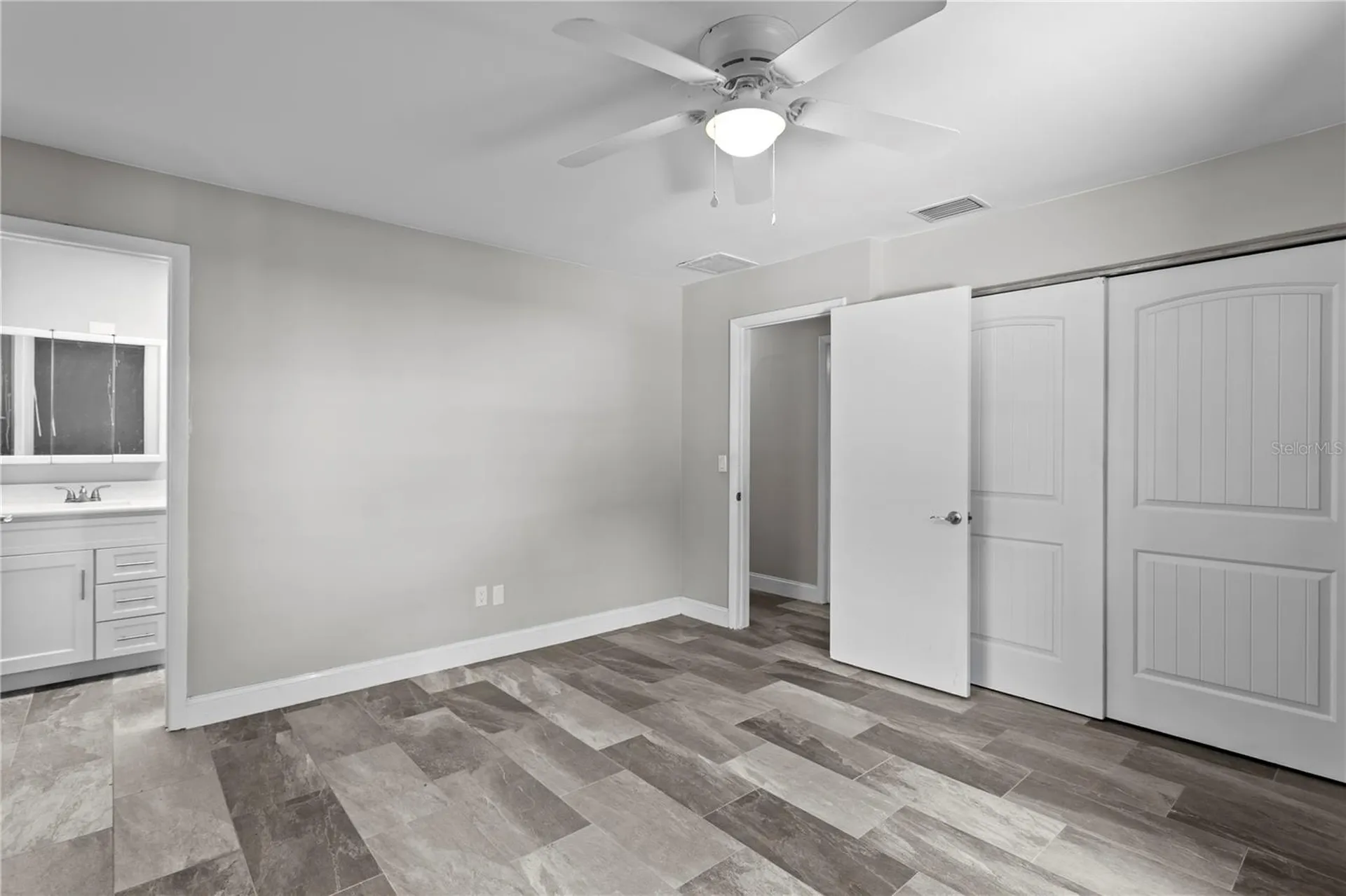 6928 Greenhill Place Tampa FL 33617