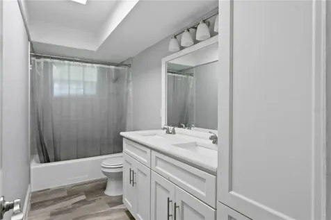 6928 Greenhill Place Tampa FL 33617