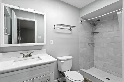 6928 Greenhill Place Tampa FL 33617