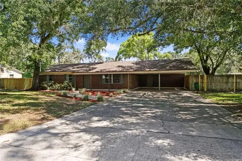 6928 Greenhill Place Tampa FL 33617