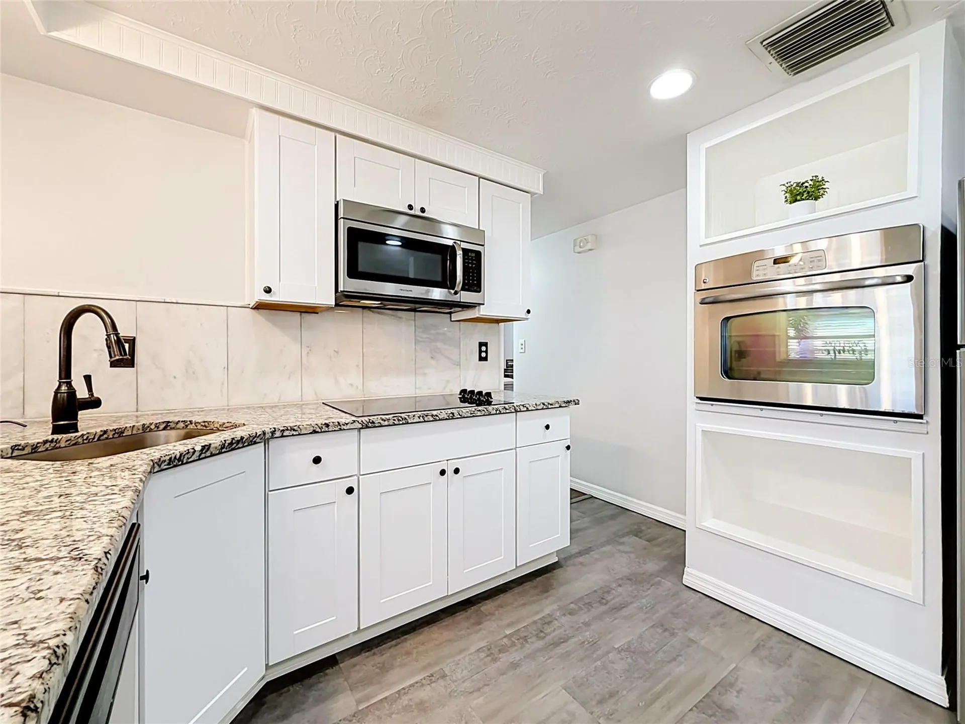 2019 Hess Drive Holiday FL 34691