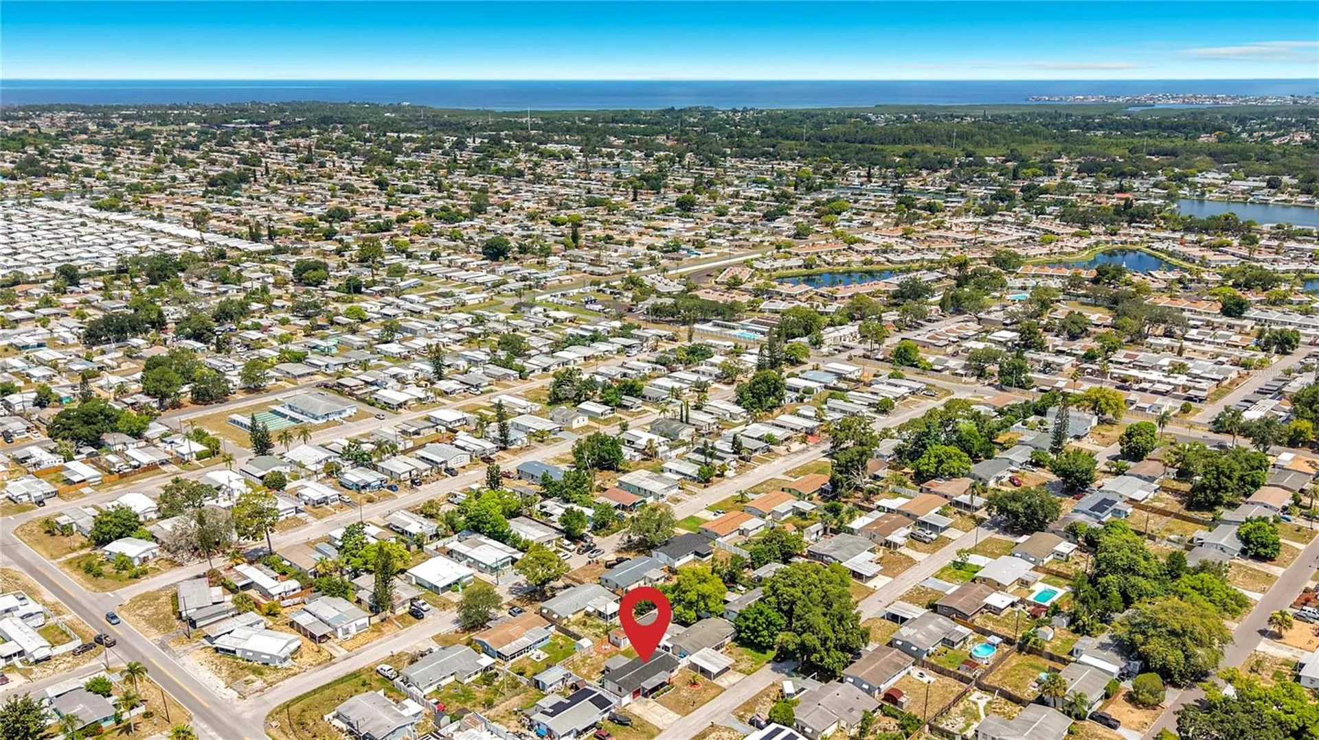 2019 Hess Drive Holiday FL 34691