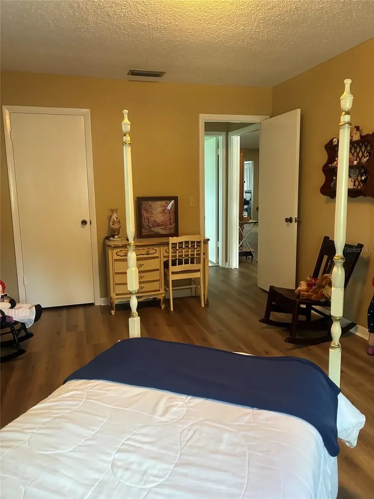1674 S Lake Avenue Clearwater FL 33756