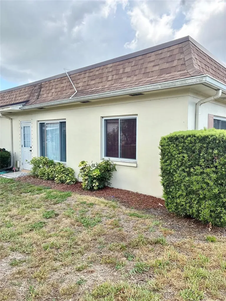 1674 S Lake Avenue Clearwater FL 33756