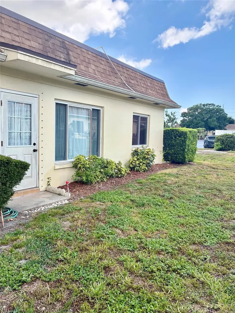 1674 S Lake Avenue Clearwater FL 33756
