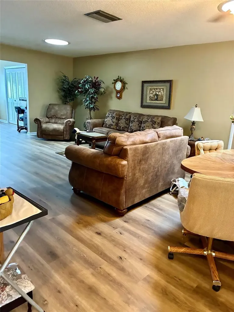 1674 S Lake Avenue Clearwater FL 33756