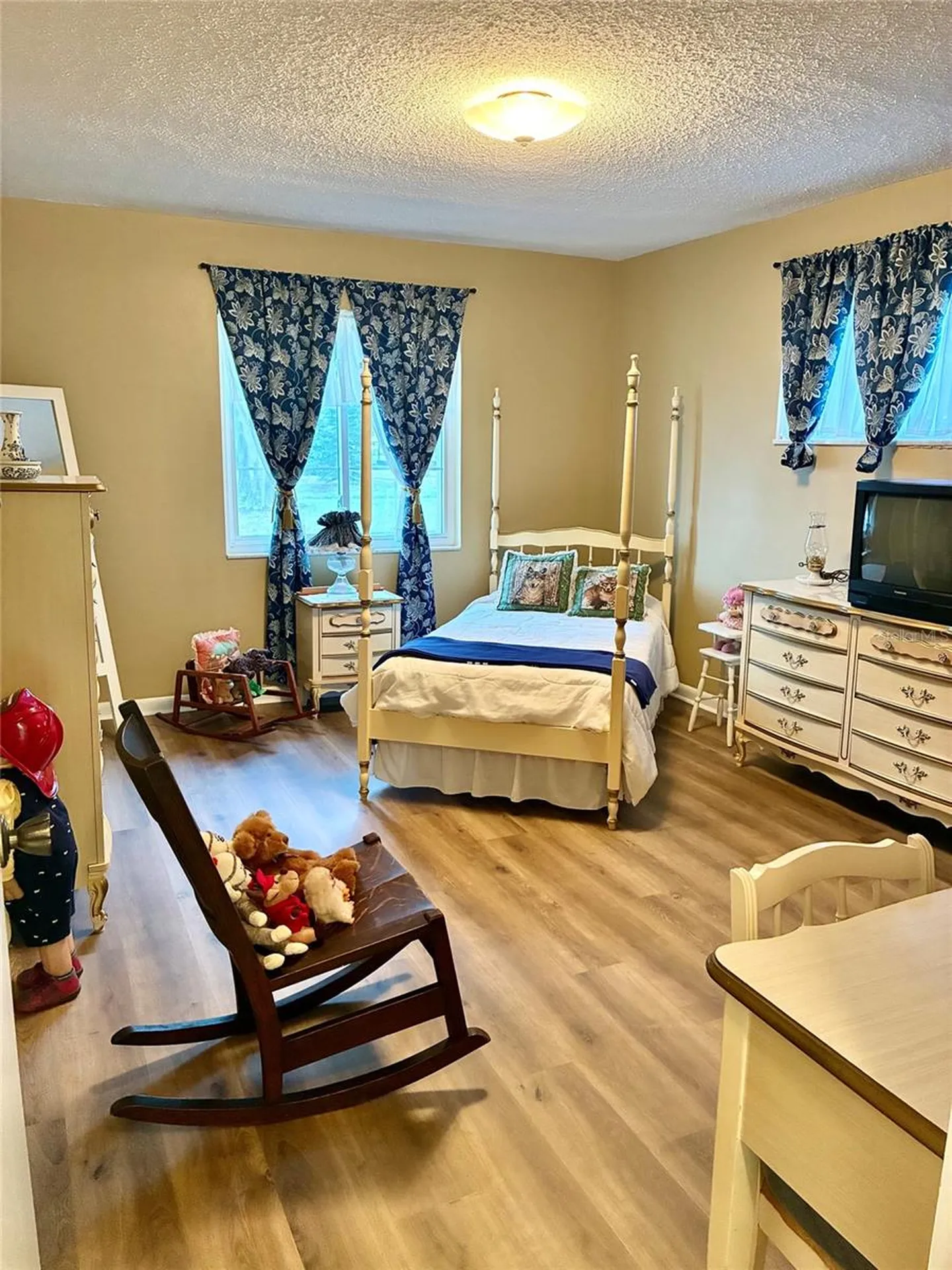 1674 S Lake Avenue Clearwater FL 33756