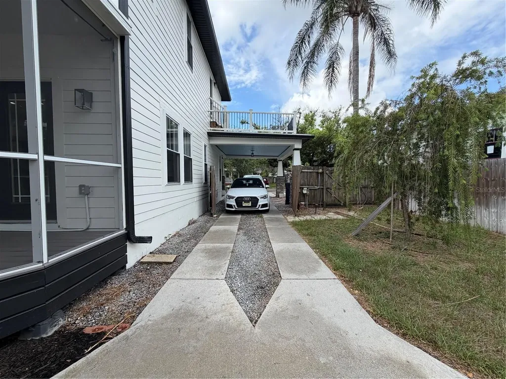 1204 E Ellicott Street Tampa FL 33603