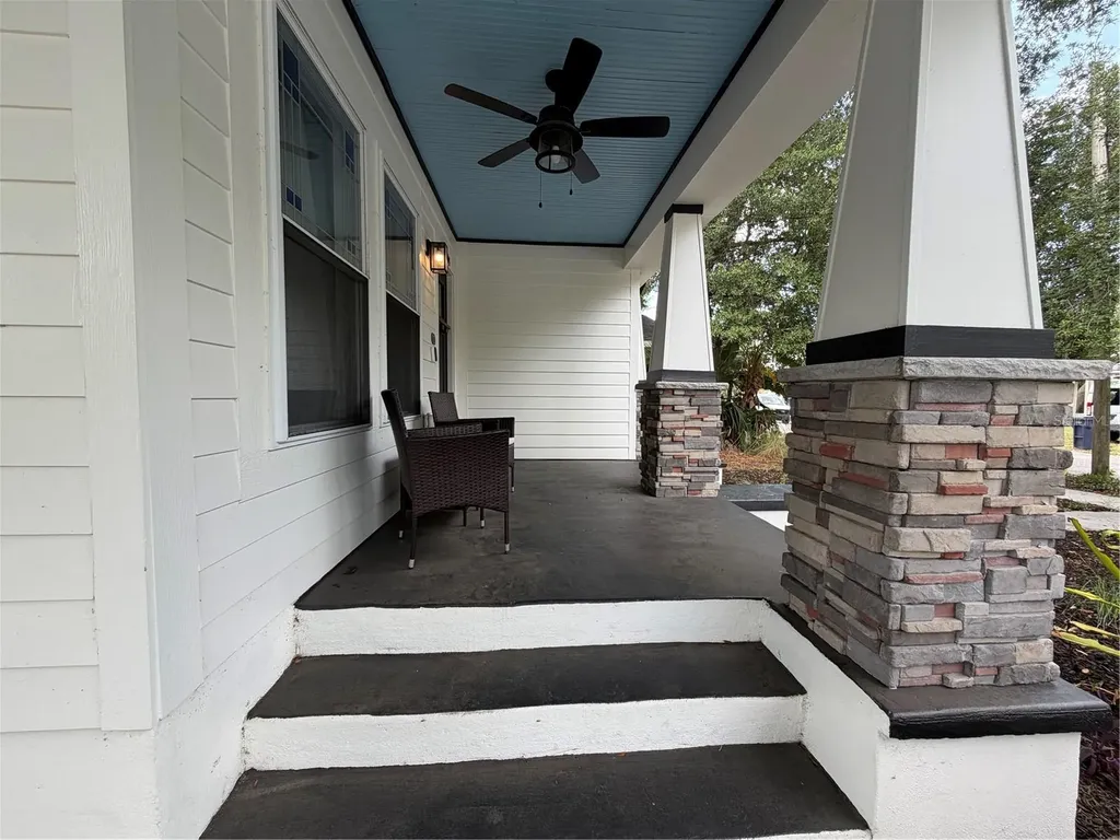 1204 E Ellicott Street Tampa FL 33603