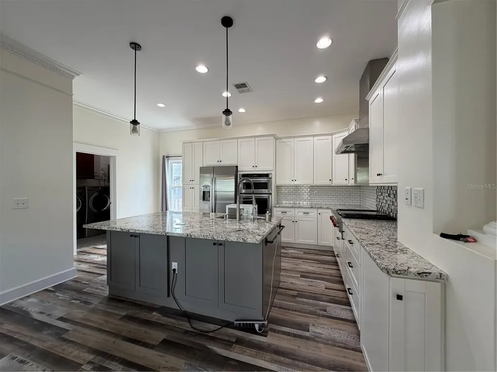 1204 E Ellicott Street Tampa FL 33603