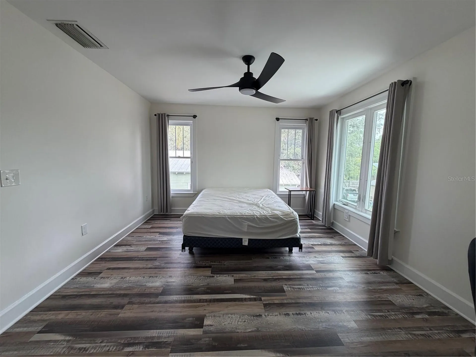 1204 E Ellicott Street Tampa FL 33603