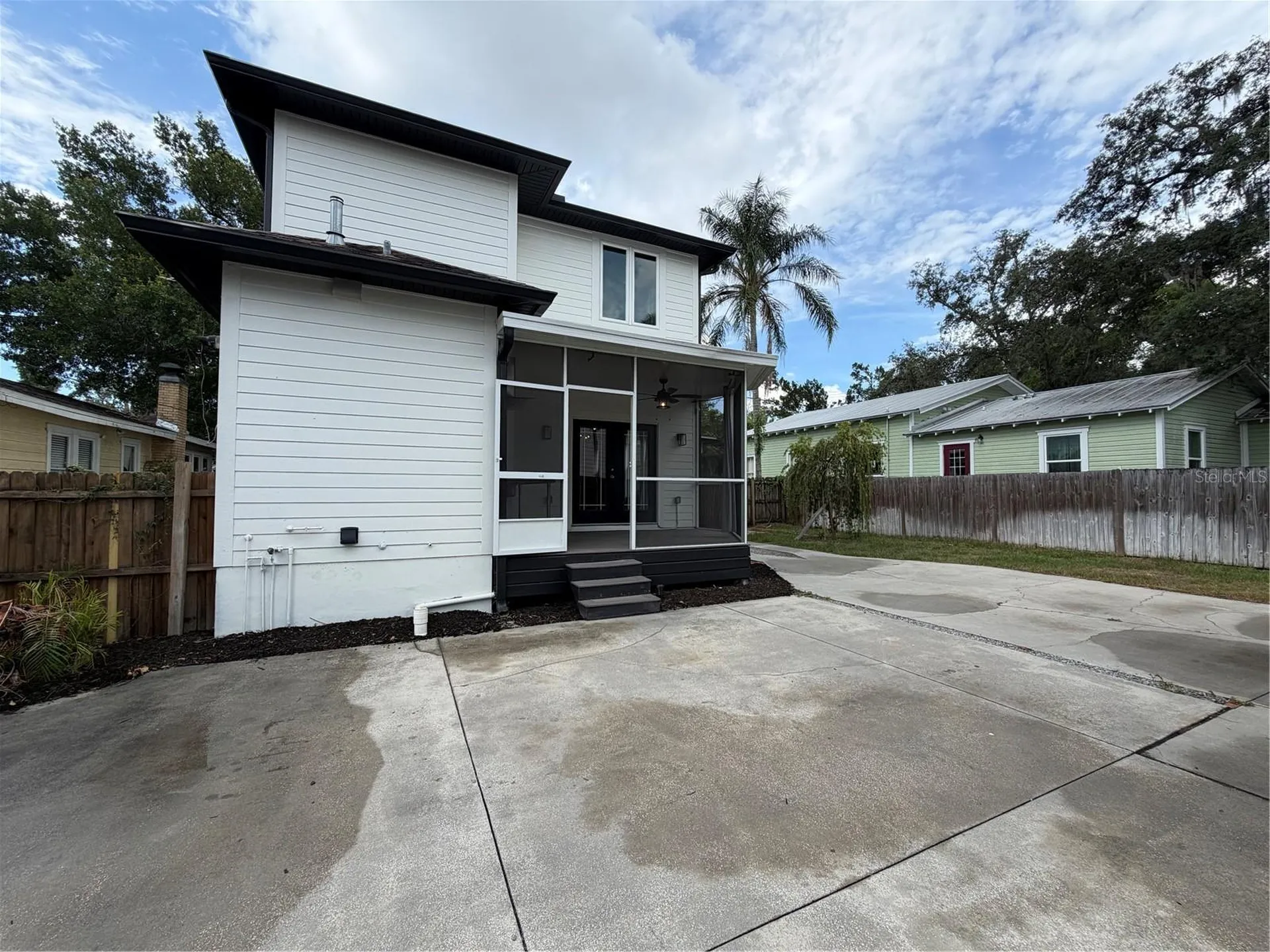 1204 E Ellicott Street Tampa FL 33603