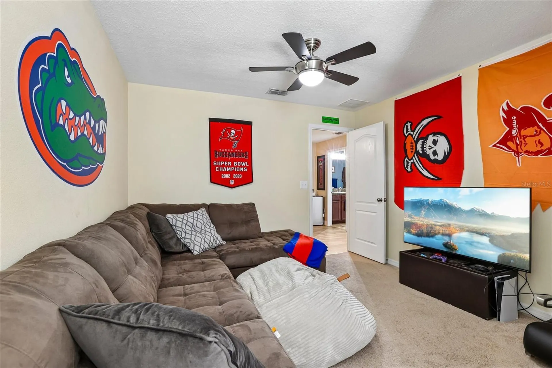 20306 Starfinder Way Tampa FL 33647