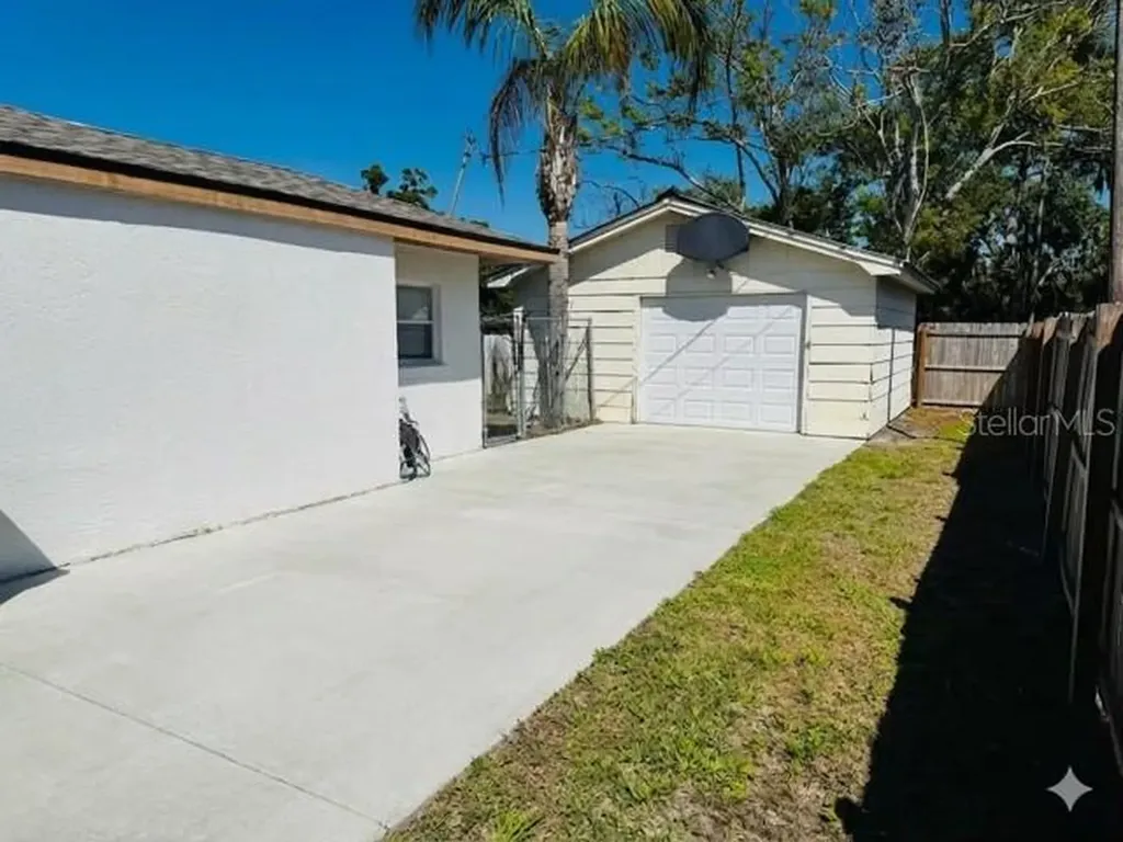 308 Linden Drive Ellenton FL 34222