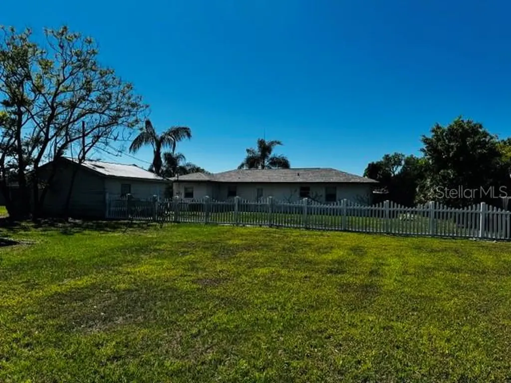 308 Linden Drive Ellenton FL 34222