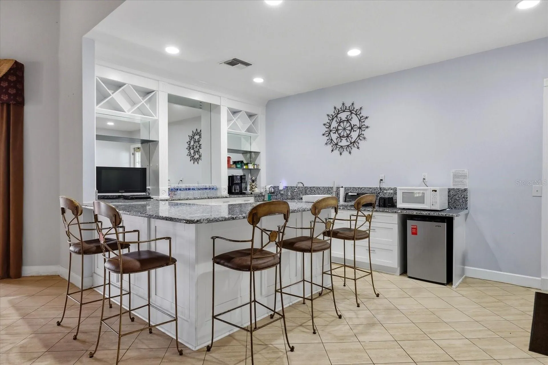 9256 Lake Chase Island Way Tampa FL 33626