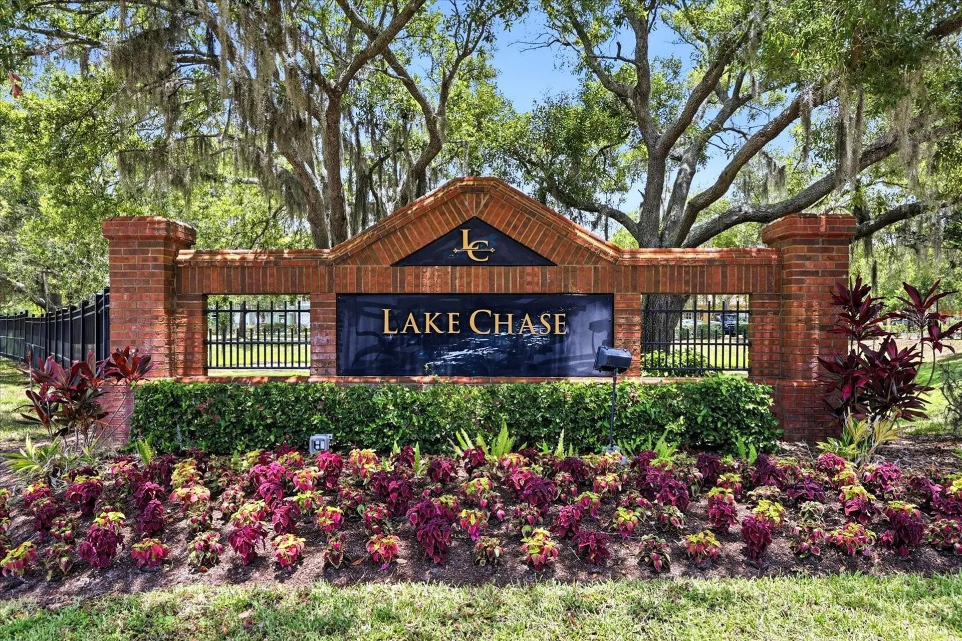 9256 Lake Chase Island Way Tampa FL 33626
