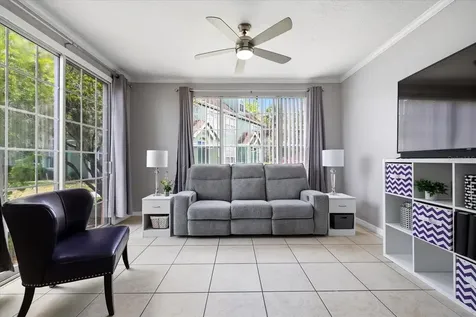 9256 Lake Chase Island Way Tampa FL 33626